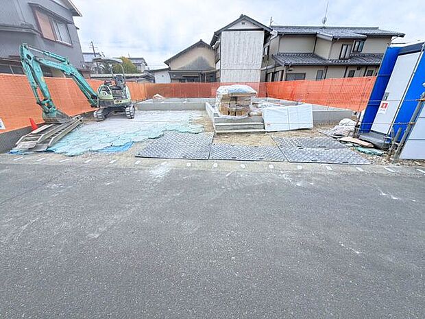 前面道路含む現地写真
