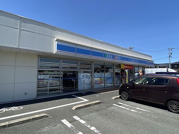 コンビニ ローソン浜松三島町店 240m