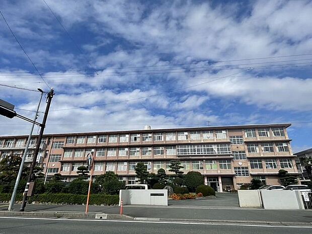 浜松市立笠井中学校 700m