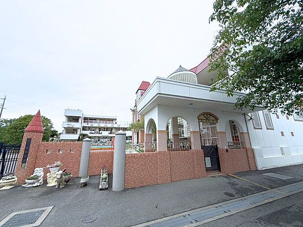 幼稚園・保育園 学校法人富塚学園 富塚幼稚園 479m