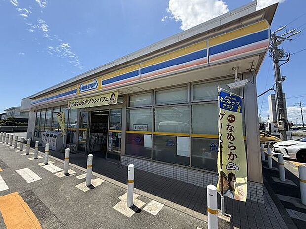 コンビニ ミニストップ浜松文丘店 270m
