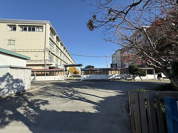 浜松市立積志中学校 2200m