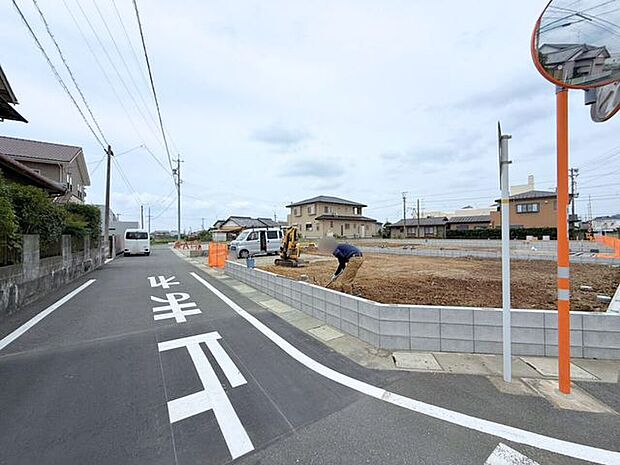 前面道路含む現地写真