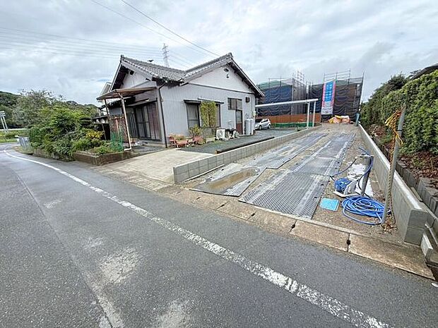 前面道路含む現地写真