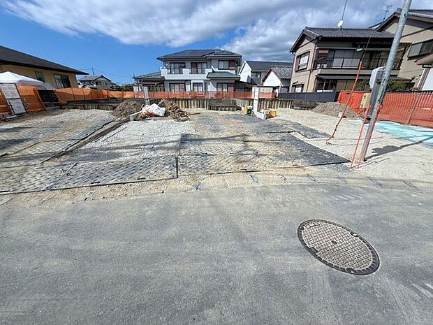 前面道路含む現地写真