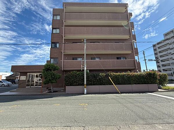 これから住むことになるかもしれないマンション。そう思うとなんだかワクワクしませんか？「このマンションのココが素敵！」「ここに住んだらこういう風にしたいな」たくさんイメージしながら楽しくご内覧ください♪