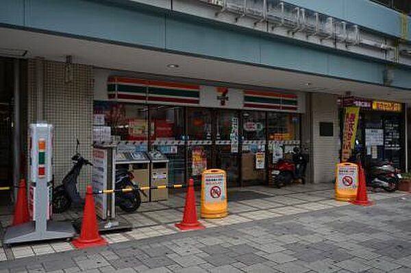 画像5:【コンビニエンスストア】セブン?イレブン川西能勢口駅前店まで322ｍ