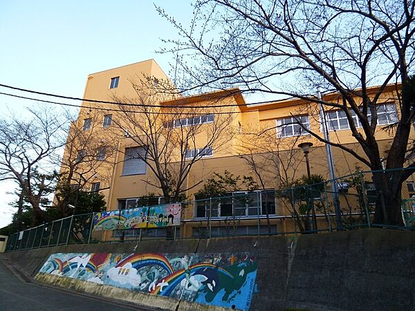 画像22:【小学校】宝塚市立　長尾台小学校まで183ｍ