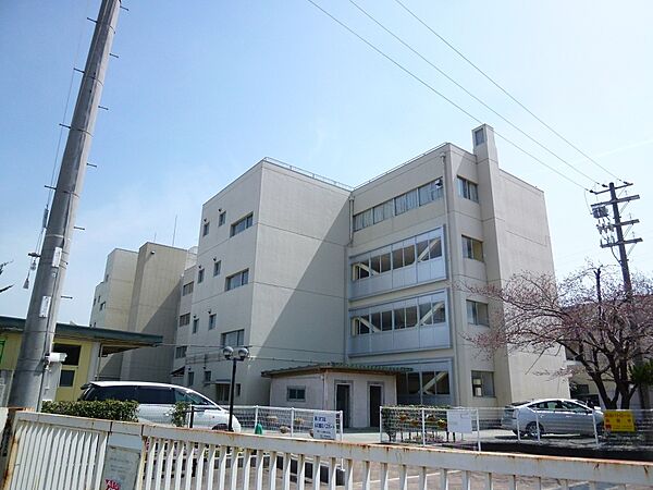 画像26:【中学校】宝塚市立　高司中学校まで143ｍ
