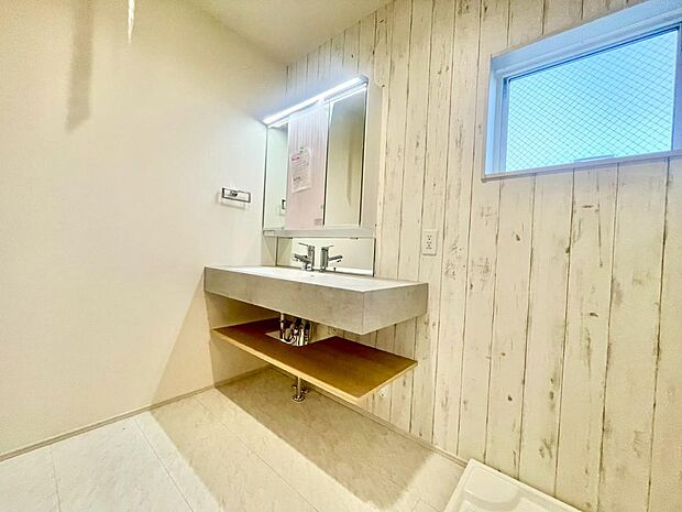 室内（2025年12月撮影）