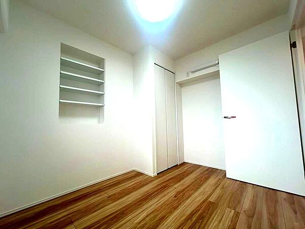 4.7畳の洋室、仕事部屋や子供部屋に！