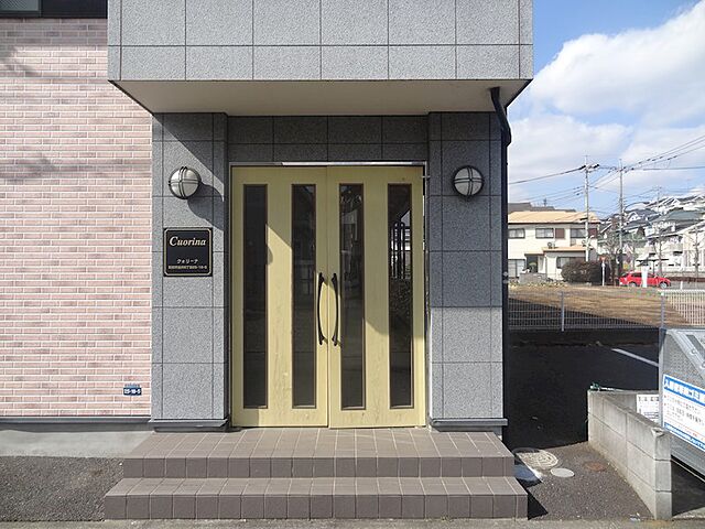 3 / 19