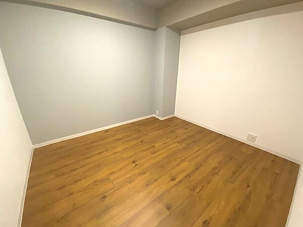4.8帖の洋室　お子様部屋にいかがですか
