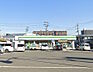 周辺：ファミリーマート 枚方長尾谷町店（137m）