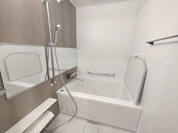 暖房換気乾燥機付ユニットバス新調交換　一日の疲れを癒やしてください