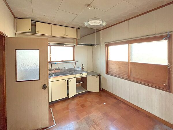 detached 北海道赤平市宮下町４丁目20
地図を見る