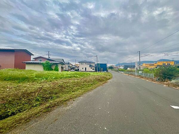 北西側公道