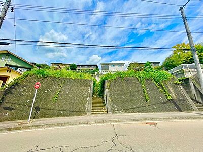 外観:広々157坪!建築条件ナシのため、お好きなハウスメーカーで建築可能です。 外観:広々157坪!建築条件ナシのため、お好きなハウスメーカーで建築可能です。