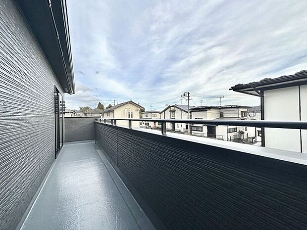 2部屋から行き来できる続きバルコニー♪