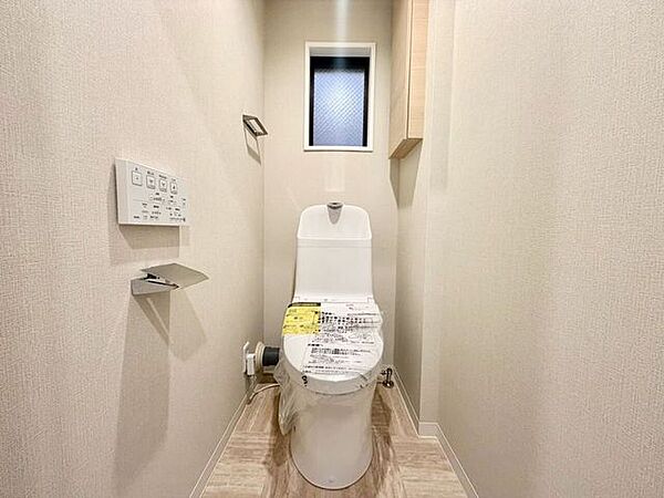 トイレも新品に交換済みです♪