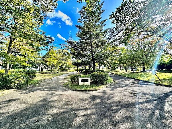館一丁目公園 317m