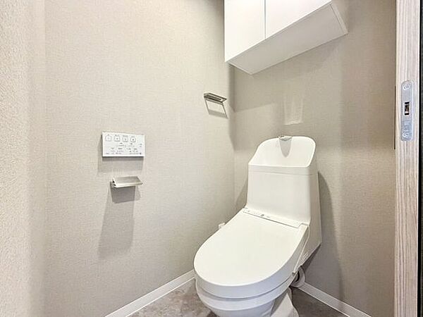 トイレは新品に交換済みです♪