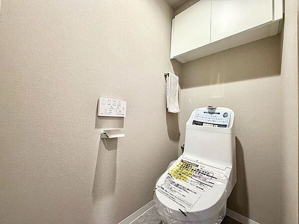 トイレは新品に交換済みです♪