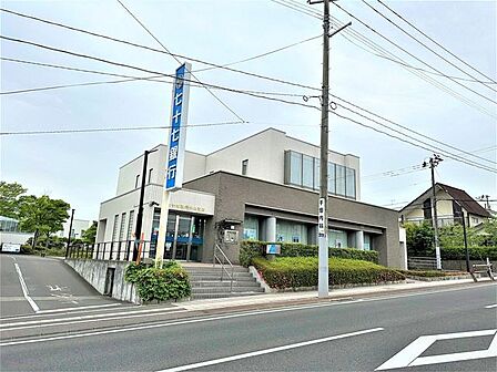 七十七銀行 中山支店 458m