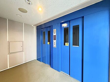エレベーターが2基設置されているので、朝の通勤・通学ラッシュ時も、待ち時間が少なくスムーズ!忙しい朝のイライラも軽減されそうですね♪