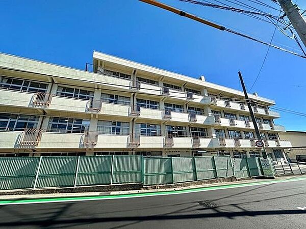 西多賀小学校 409m