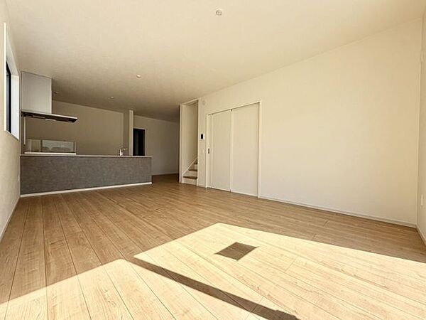 リビング/ダイニングを拡大表示