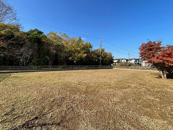 敷地200坪以上！ガーデニング、バーベキューなど十分に楽しめる広さ！
