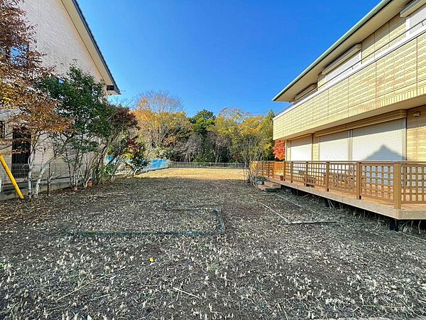 敷地200坪以上！ガーデニング、バーベキューなど十分に楽しめる広さ！