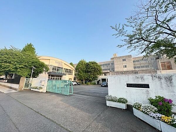 detached 埼玉県草加市稲荷４丁目
地図を見る
