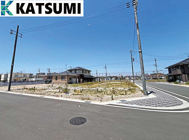 【現地写真】区画整理地内の綺麗な街並み。
