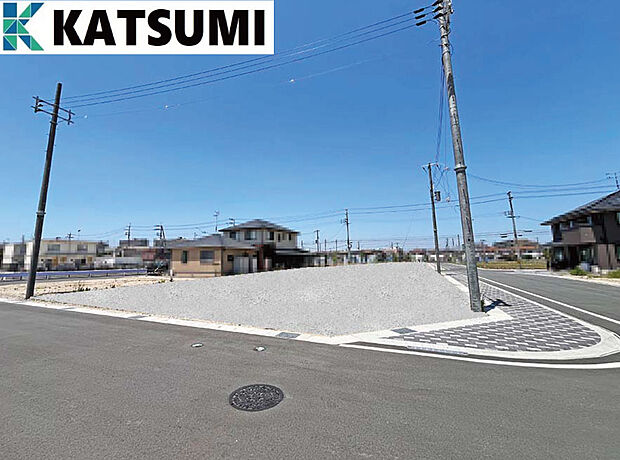 【現地写真】区画整理地内の綺麗な街並み。