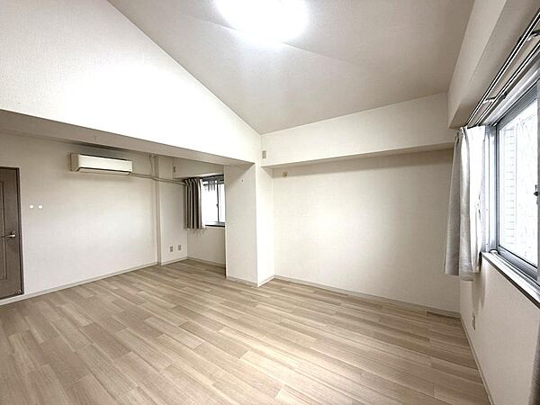 apartment 栃木県小山市城東４丁目
地図を見る