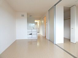 JR東北本線 宇都宮駅 バス20分 上戸祭四丁目下車 徒歩3分の賃貸アパート 2階1LDKのリビング/ダイニング