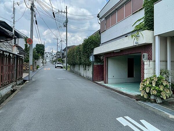周辺