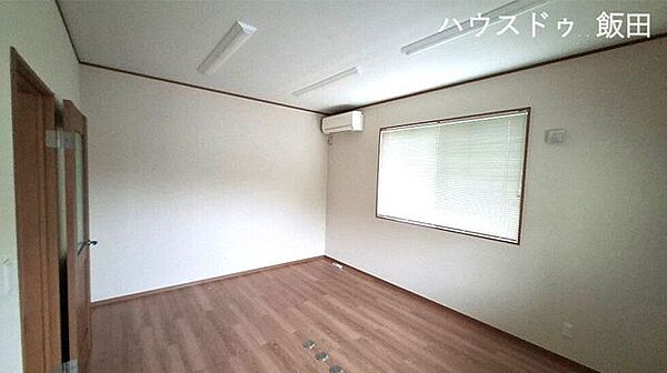 応接室等として使用できます　9.5帖