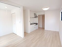 JR東海道・山陽本線 御着駅 徒歩36分の賃貸アパート 2階1LDKのリビング/ダイニング