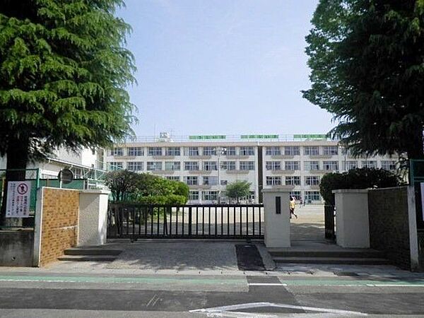 仙台市立大和小学校 徒歩12分。 910m
