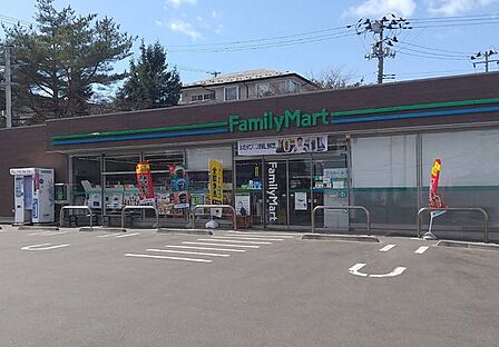 ファミリーマート仙台国見ケ丘店 徒歩2分。 160m