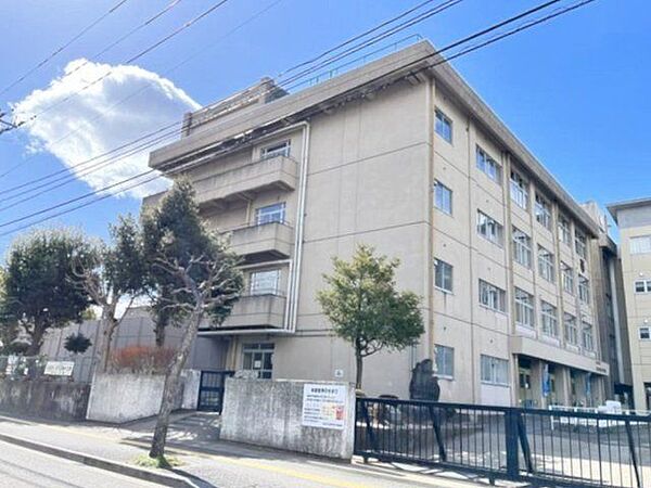 仙台市立西中田小学校 徒歩3分。 180m