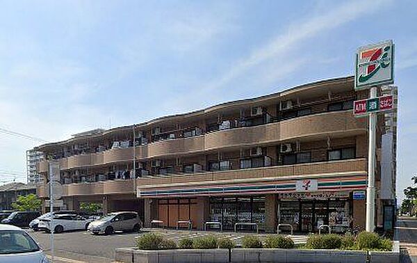 セブンイレブン仙台小鶴新田駅前店 徒歩1分。 60m