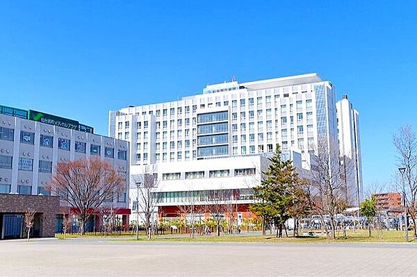 仙台市立病院 徒歩10分。 700m