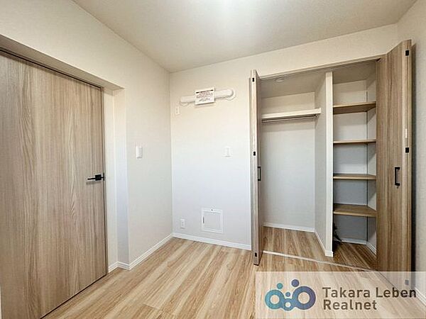 洋室を拡大表示