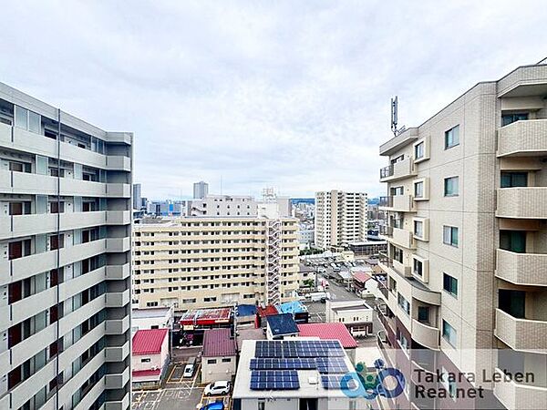 住居からの眺望。心地の良い風をお部屋に取り込んでくれ、日々の生活がより豊かになります。