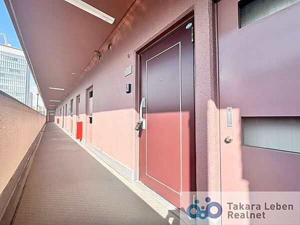 落ち着いた雰囲気の玄関は大切なお客様を迎えるのに最適です。
