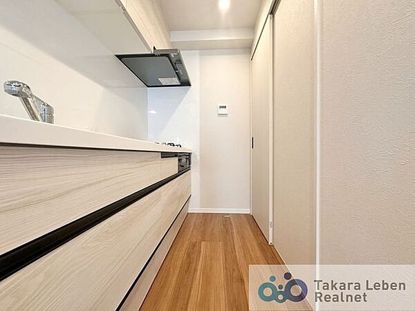キッチンを拡大表示